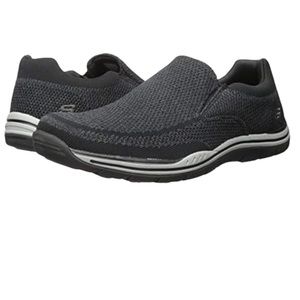 Skechers Air Cooled Memory Foam Relaxed Fit Black Slip-on shoes Sz 7.5